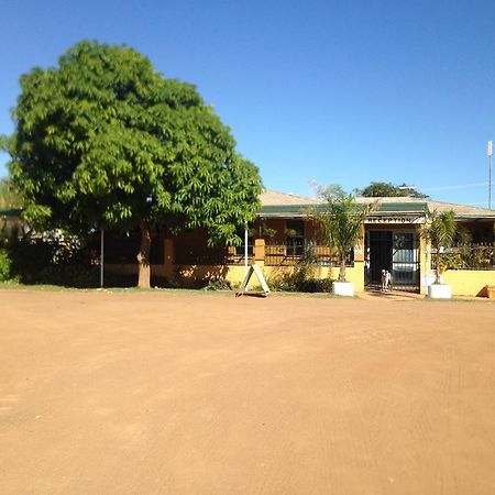Carnarvon Caravan Park Exterior foto